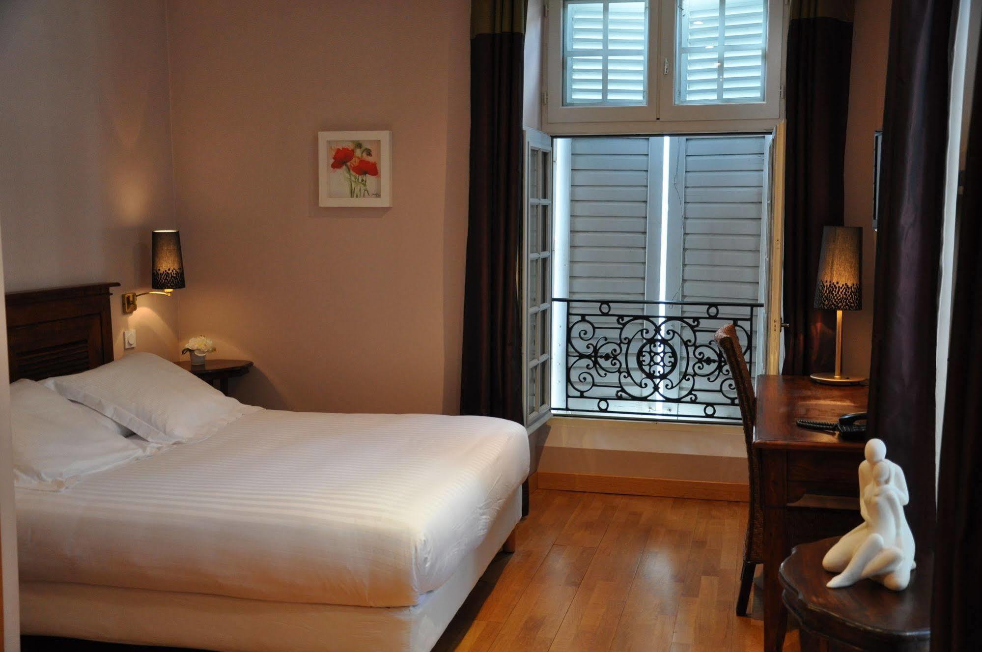 The Originals City, Hotel La Reine Jeanne, Ортез Экстерьер фото