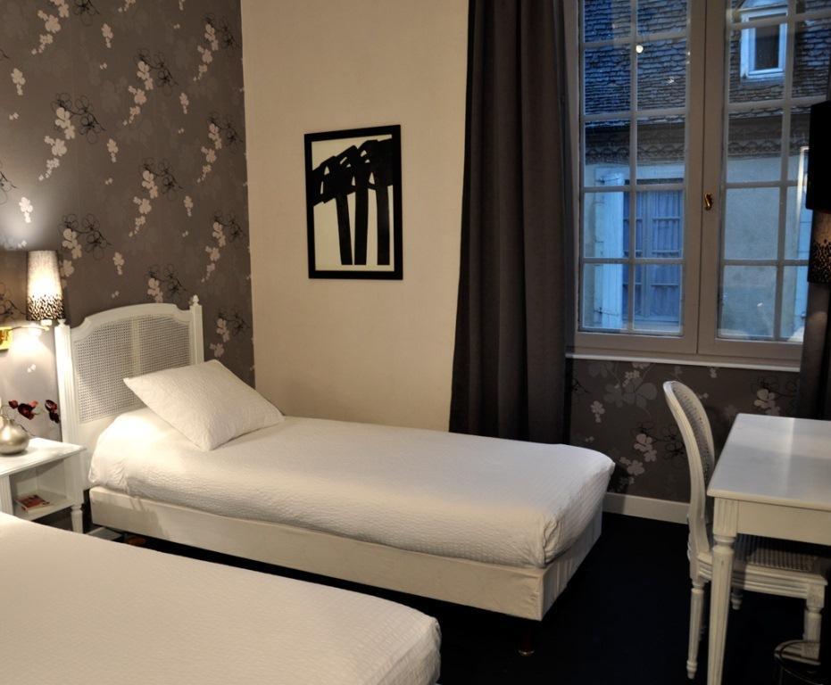 The Originals City, Hotel La Reine Jeanne, Ортез Экстерьер фото